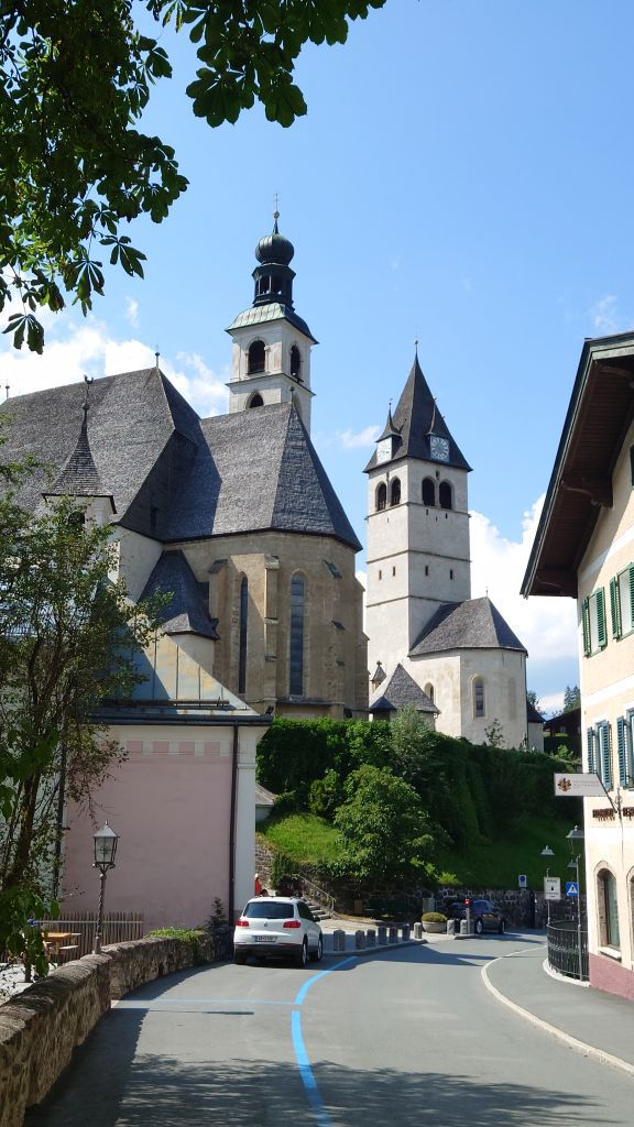 Kitzbühel, Kirche "Zum Heiligen Andreas" und die Liebfrauenkirche