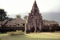 Bali, Tempel