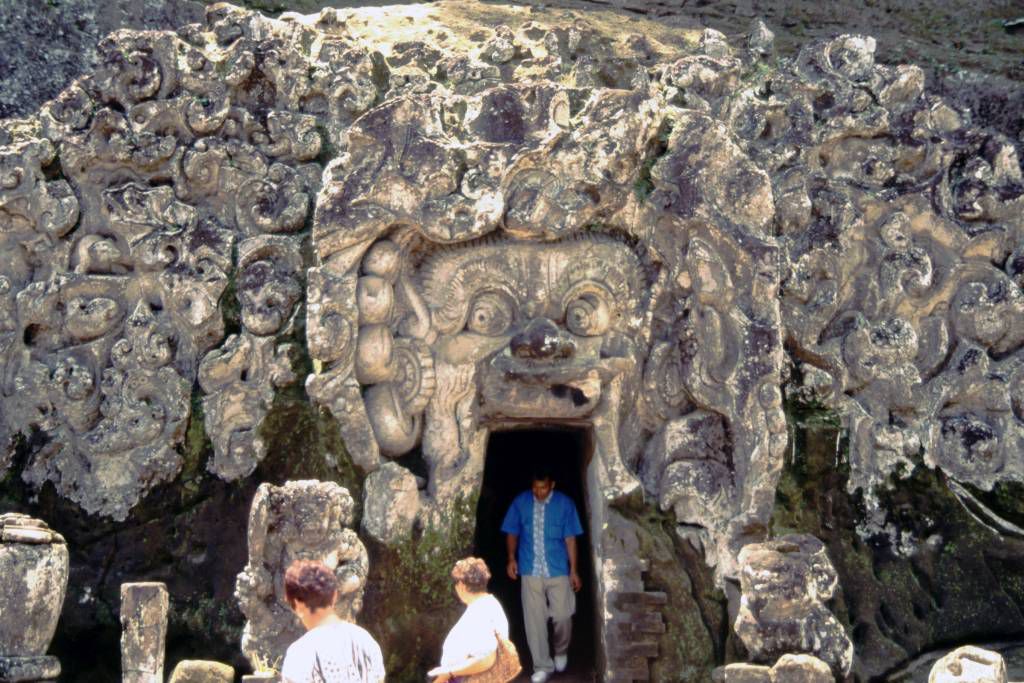 Goa Gajah, Elefantenhöhle