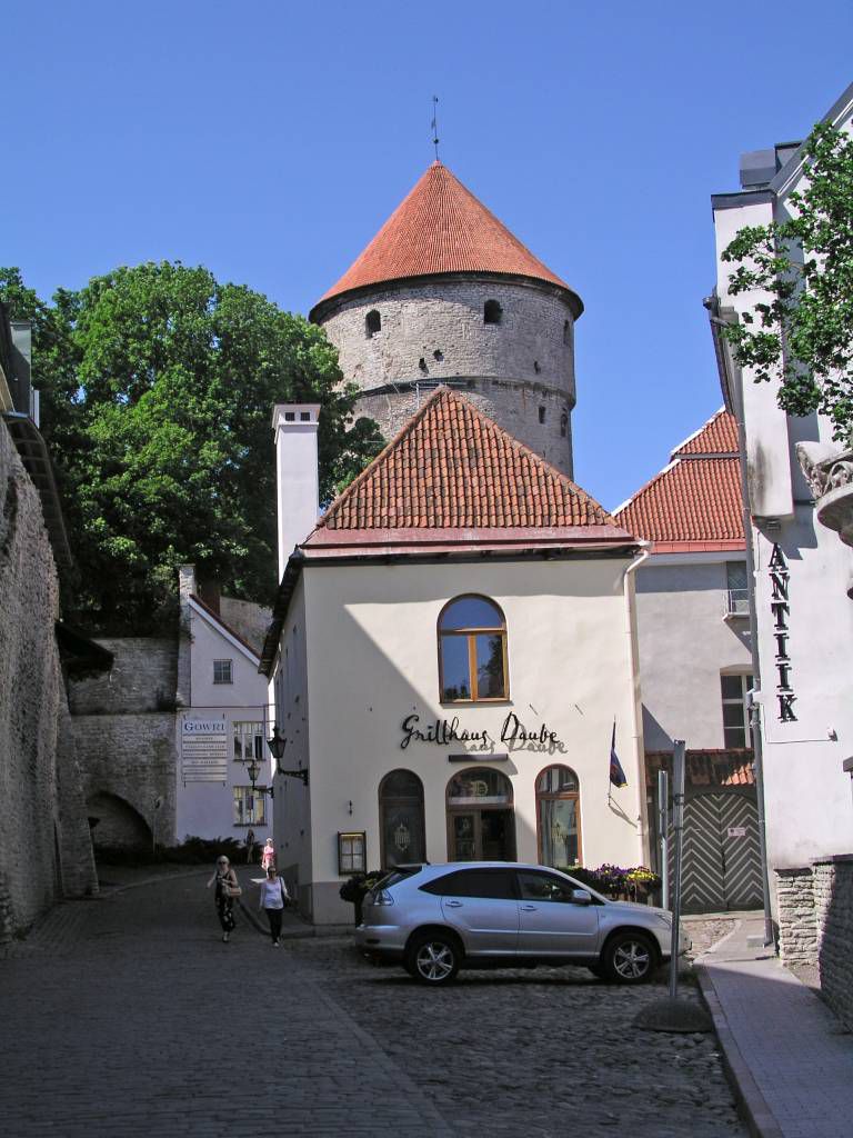 Tallinn, Grillhaus Daube