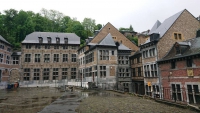 Lüttich, am Museum der Wallonie