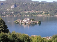 Orta San Giulio, Blick auf den Orta See mit Insel