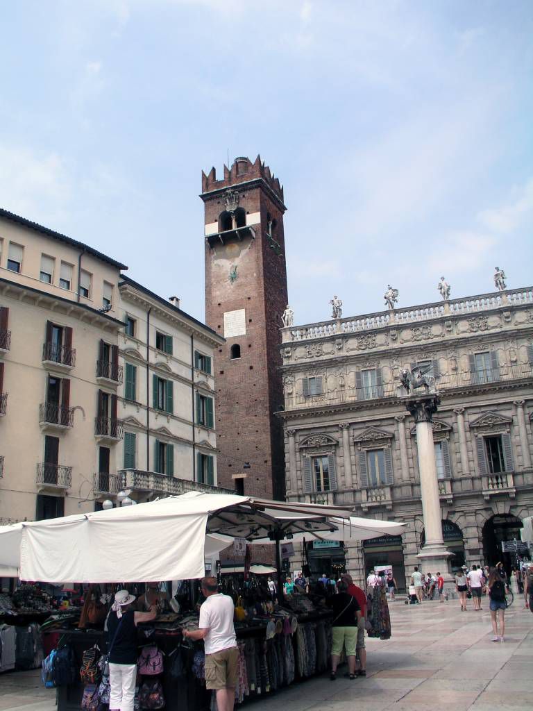 Verona, Piazza Delle Erbe