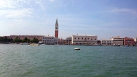 Venedig, Blick auf den Markusplatz, den Dogenpalast und den Markusdom