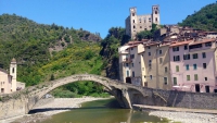 Ligurien, Dolceacqua, Ponte Vecchio