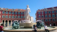 Nizza, Sonnenspringbrunnen