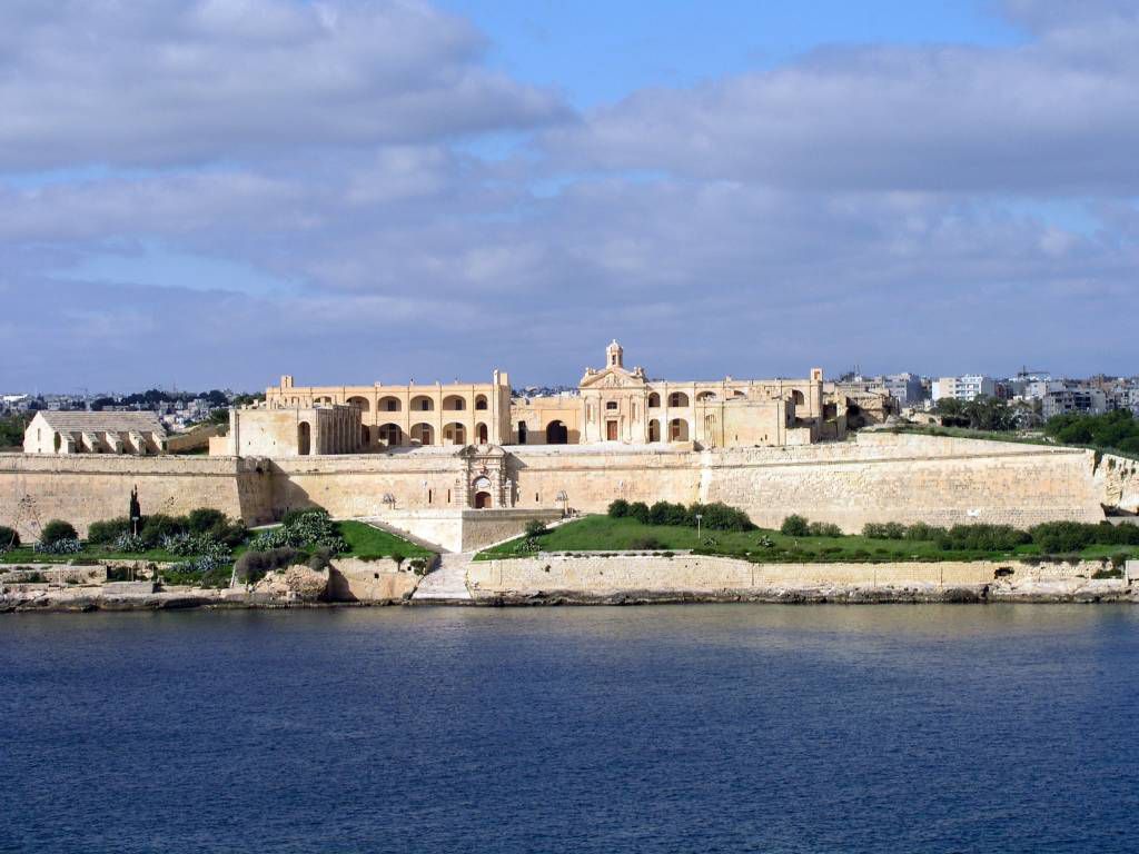 Malta, Valletta, Fort Manoel