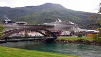 Flåm, Blick auf das Schiff