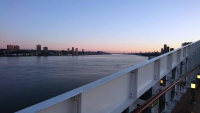 New York, Hafeneinfahrt am frühen Morgen