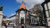 Madeira, Funchal, Bankgebäude