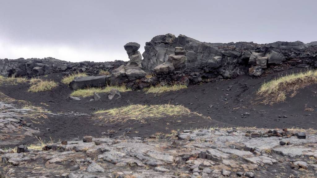 Island, Hafnir, Blick über die Spalte zwischen den Kontineltalplatten auf Amerika