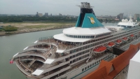 Kuala Lumpur, Port Klang, die Artania am Cruise Terminal