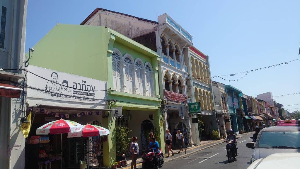 Phuket, Kolonialbauten