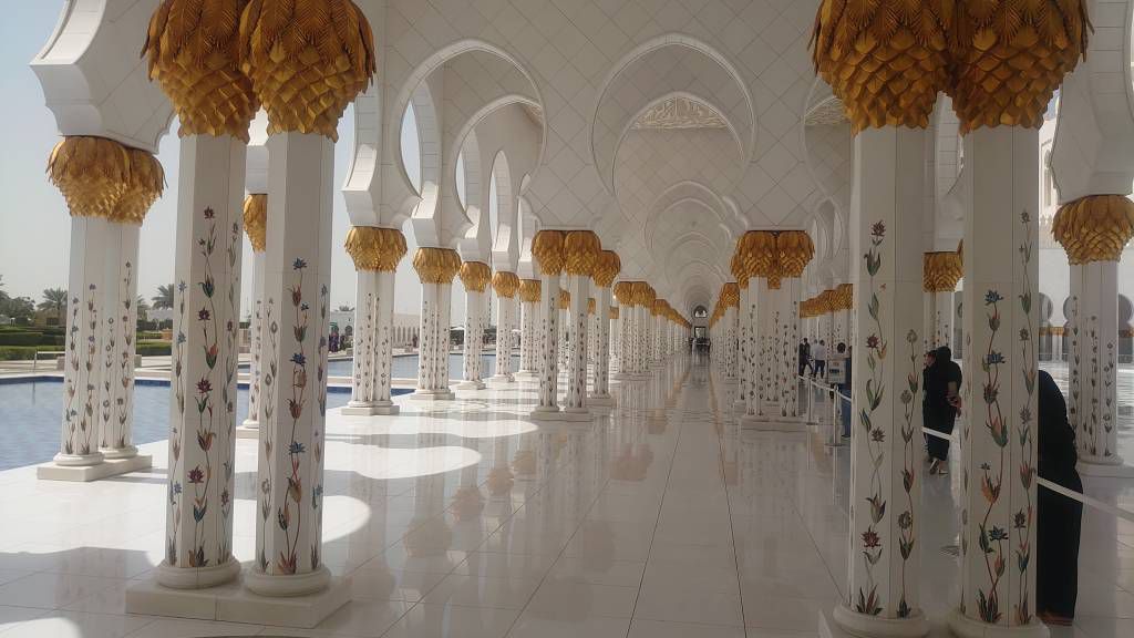 Abu Dhabi, Scheich Zayed Moschee