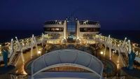 MSC Splendida, auf Deck am Abend