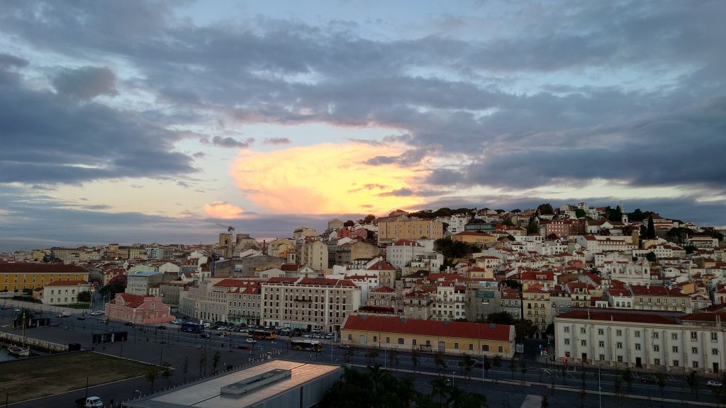 Lissabon, Früher Blick vom Schiff