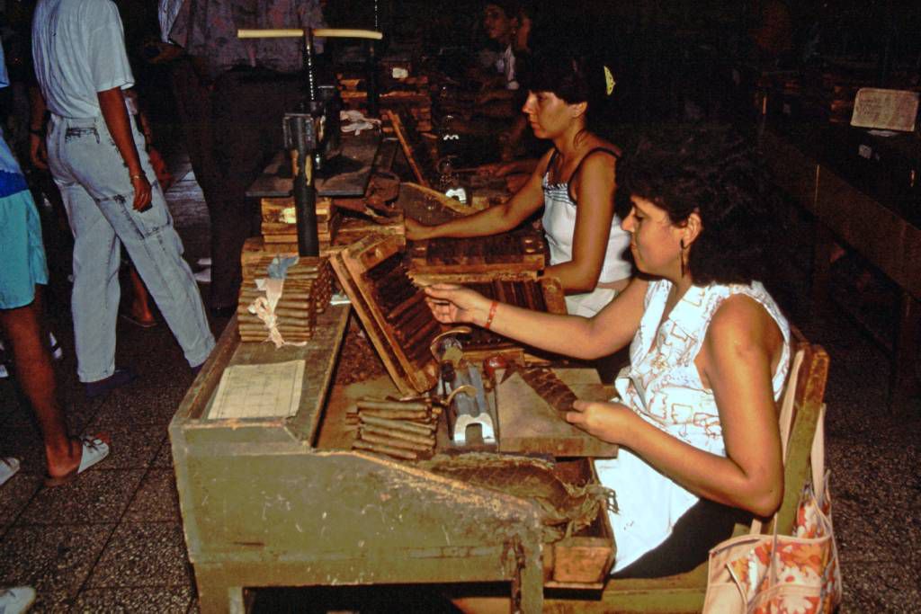 Holguín, Zigarrenfabrik