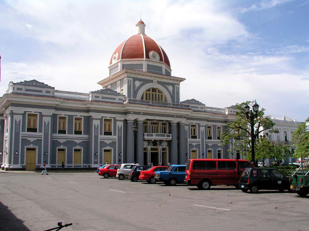 Gebäude am Parque Martí in Cienfuegos
