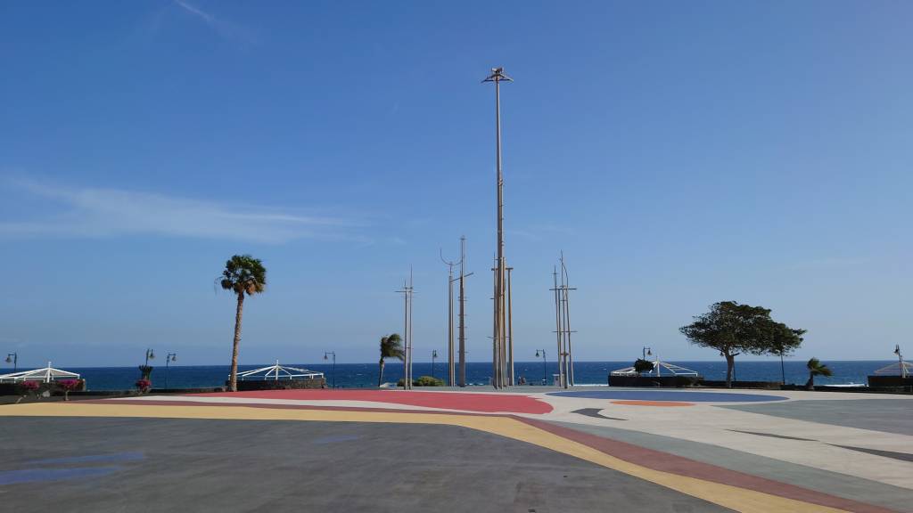 Puerto del Carmen, Platz der Nationen