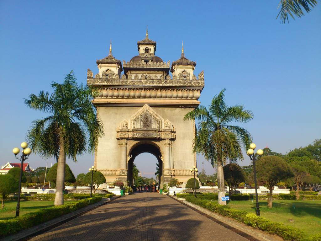 Vientiane, Patuxay Monument