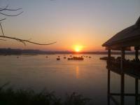 Muang Không, Pon Arena Hotel, Sonnenaufgang
