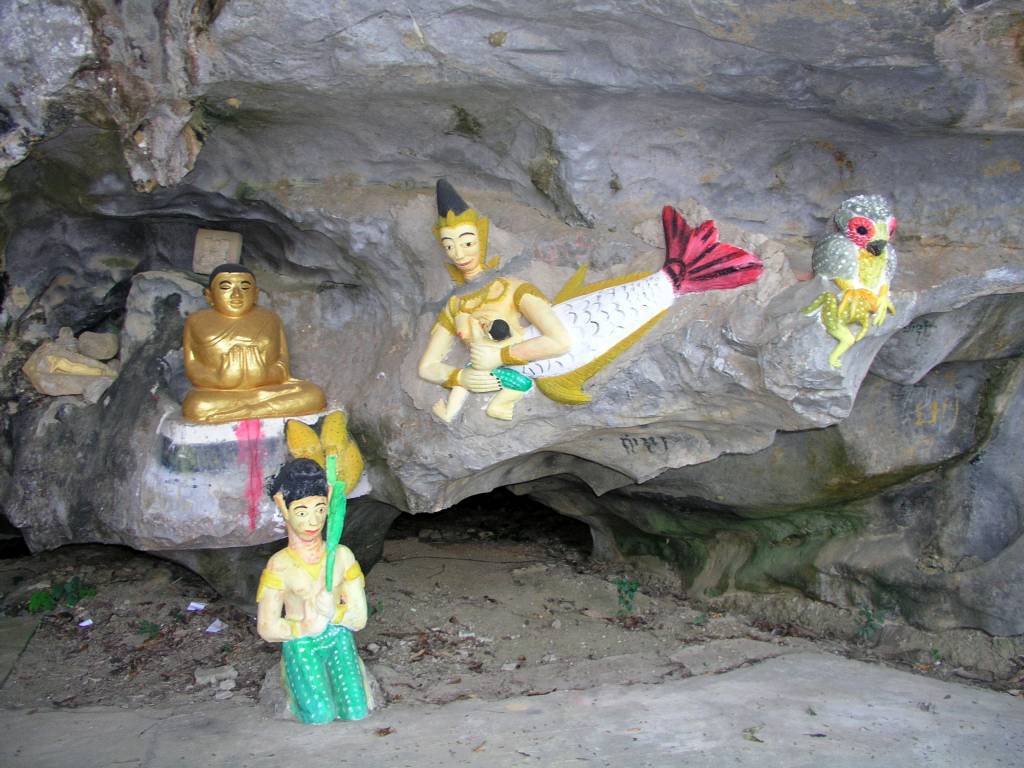 Ban Nampat, Elefantenhöhle