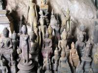 Ban Pak-Ou, spirituelle Pak Ou Höhle mit Minibuddhas