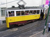 Eine Standseilbahn, der Elevador da Glória