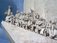 Das Entdeckerdenkmal, das Padrao dos Descobrimentos mit Heinrich dem Seefahrer in Belém