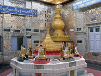 Mandalay, Tempel auf dem Mandalay Berg