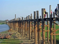 Amarapura, die U-Bein-Brücke über den Taungthaman See, die längste Teakholz Brücke der Welt