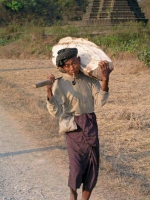 Mrauk U, Bauer