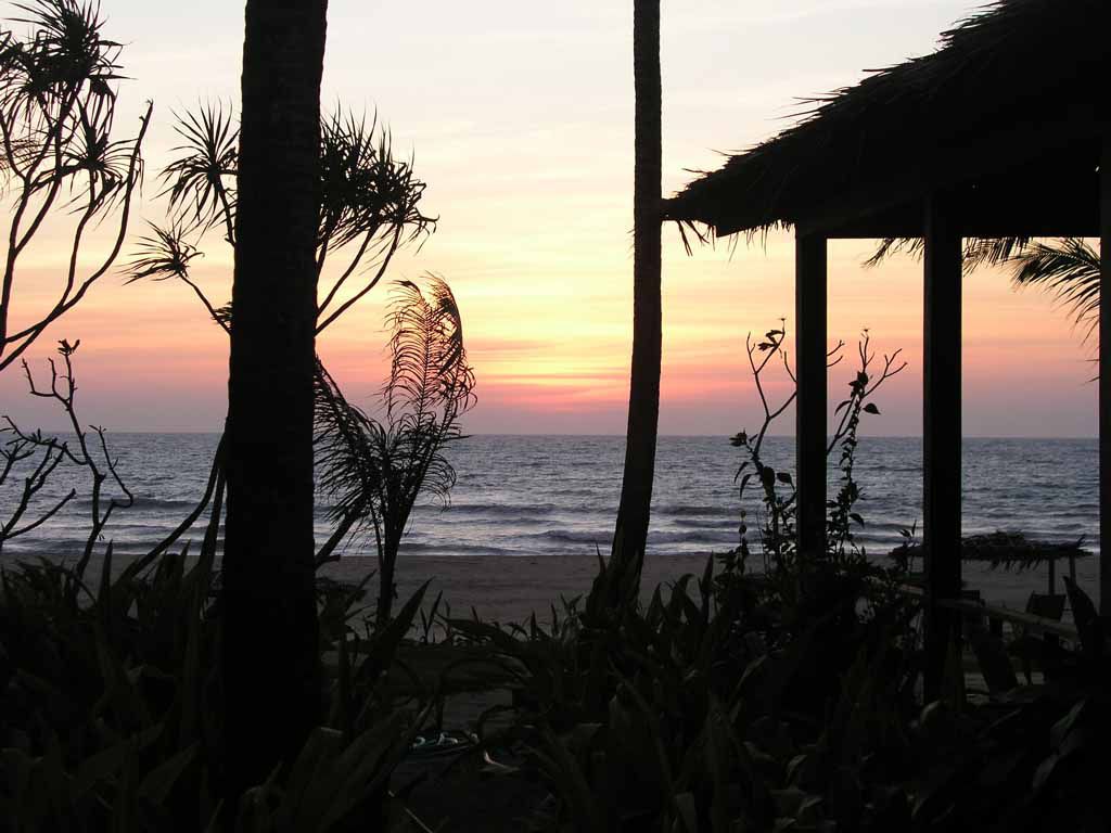 Ngwe Saung, Sonnenuntergang im Palm Beach Resort Hotel