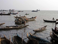 Sittwe, Fischerboote vor dem Markt