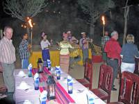 Nyaung U, Bagan, Abendessen und einheimische Tänze an der Seinnyet Nyima Pagode