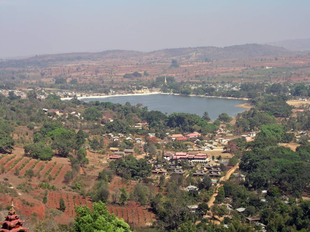 Pindaya, Shwe-U-Min-Pagode mit Pindaya Höhle