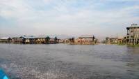 Inle See, Gebäude