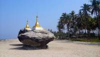 Ngwe Saung, Palm Beach Hotel, Pagoden am Strand