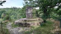 Alexisbad, Friedensdenkmal