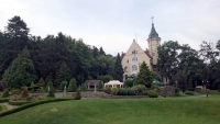 Streckenthin / Schwessin (Strzekęcino / Świeszyno), Hotel Bernsteinpalast, Gartenanlage