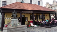 Posen, Restaurant Bamberka mit Brunnen