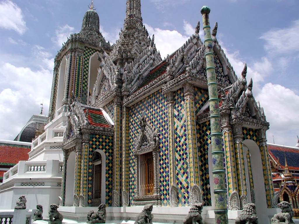 Innerhalb des Wat Phra Kaeo