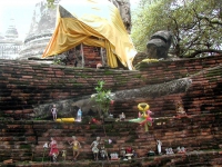 Buddhaverehrung im Wat Sri Sanphet