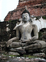 Buddhastatue im Wat Mahathat in Sukhothai