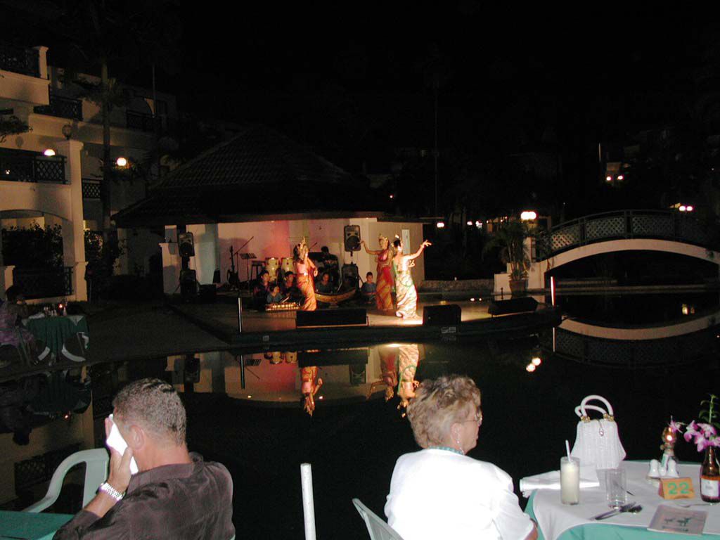 Thailändischer Abend im Pinnacle Resort Jomtien, Blick auf die Bühne