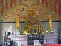 Buddhastatue im Wat Hua Lamphong