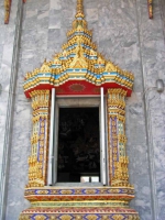 Fenster im Wat Hua Lamphong