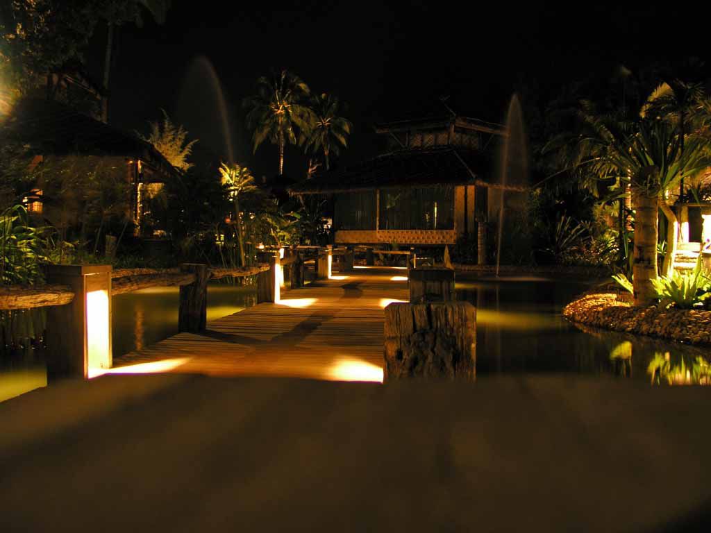 Tropicana Resort bei Nacht