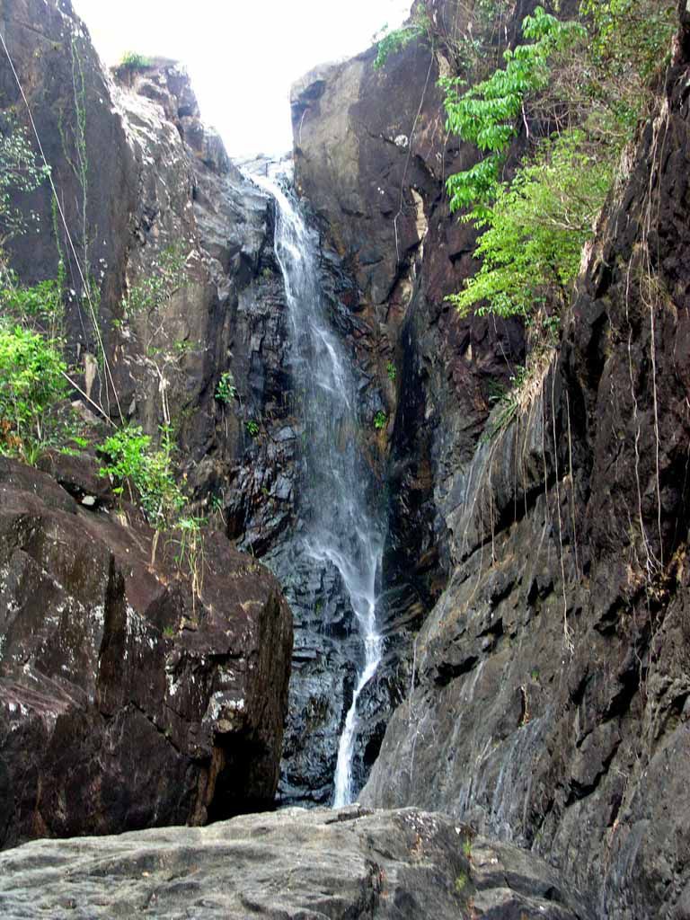 Der Klong Plu Wasserfall in Ao Phangnga Nationalpark