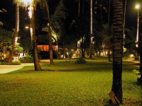 Tropicana Resort bei Nacht